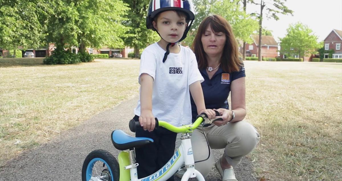 Video How to teach your child to ride a balance bike Cycling UK